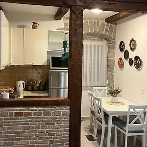  Apartment Marina